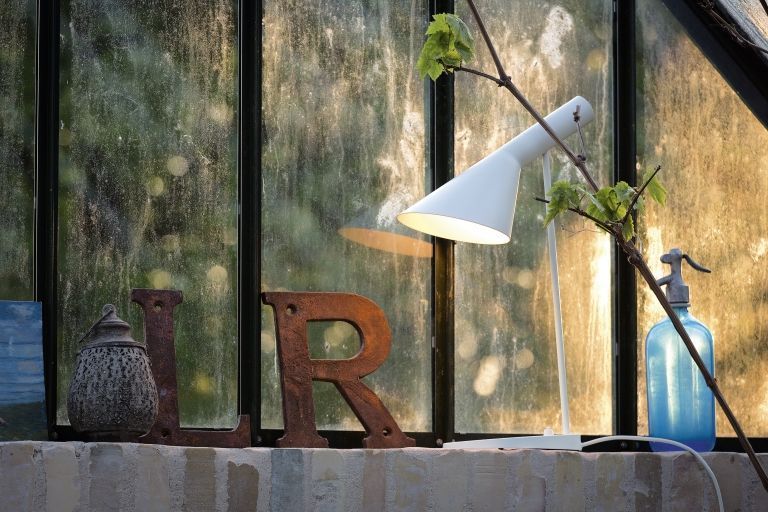 Louis Poulsen AJ bureaulamp V3 White