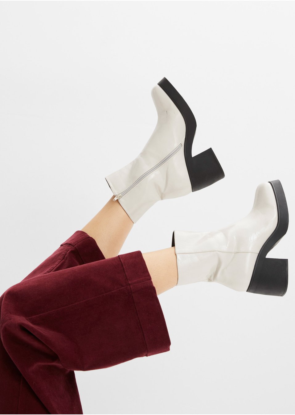 Pantalon Marlène ample en velours côtelé avec taille haute extensible