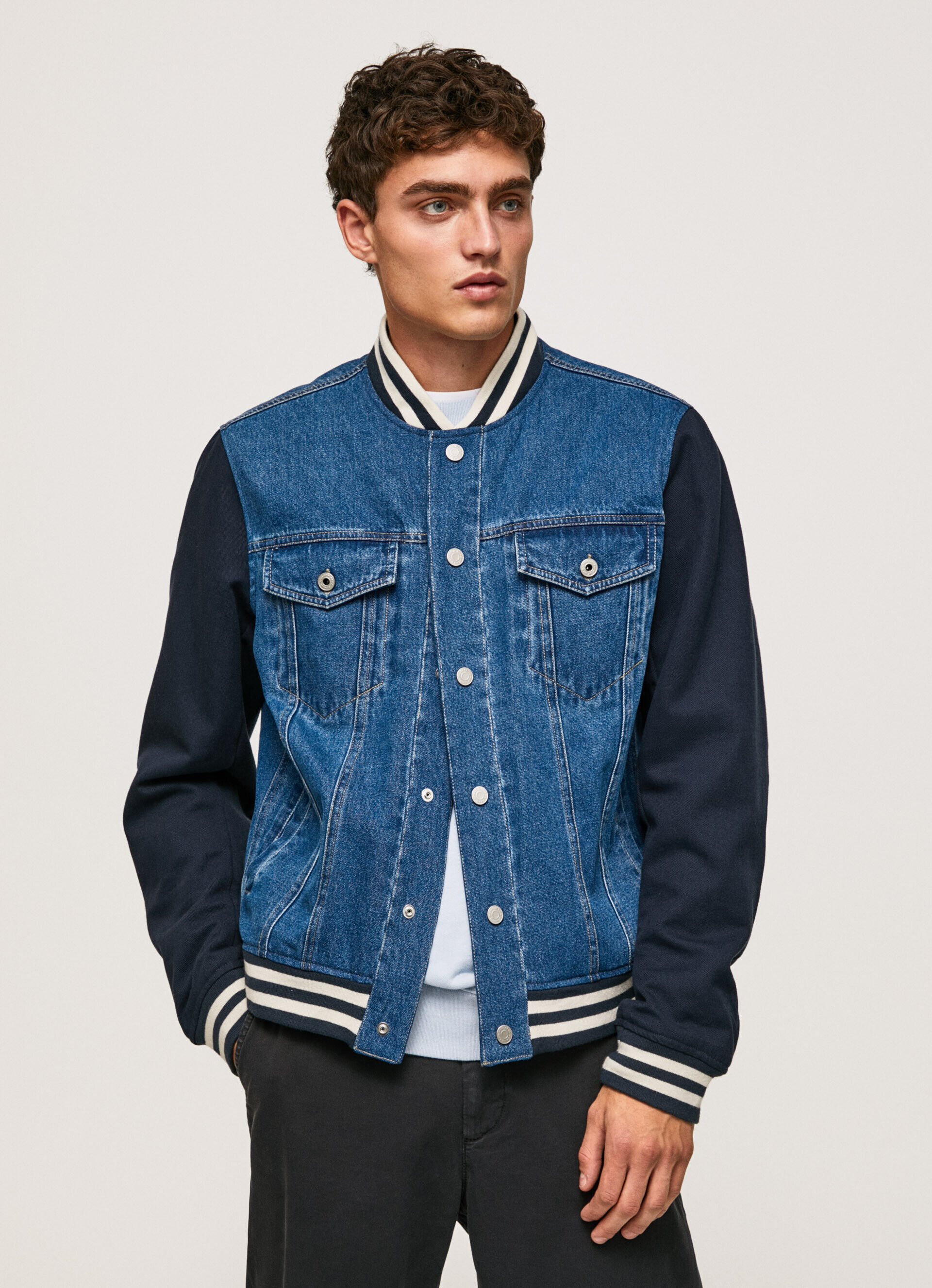 JAQUETA DE TECIDO COMBINADO - jeans