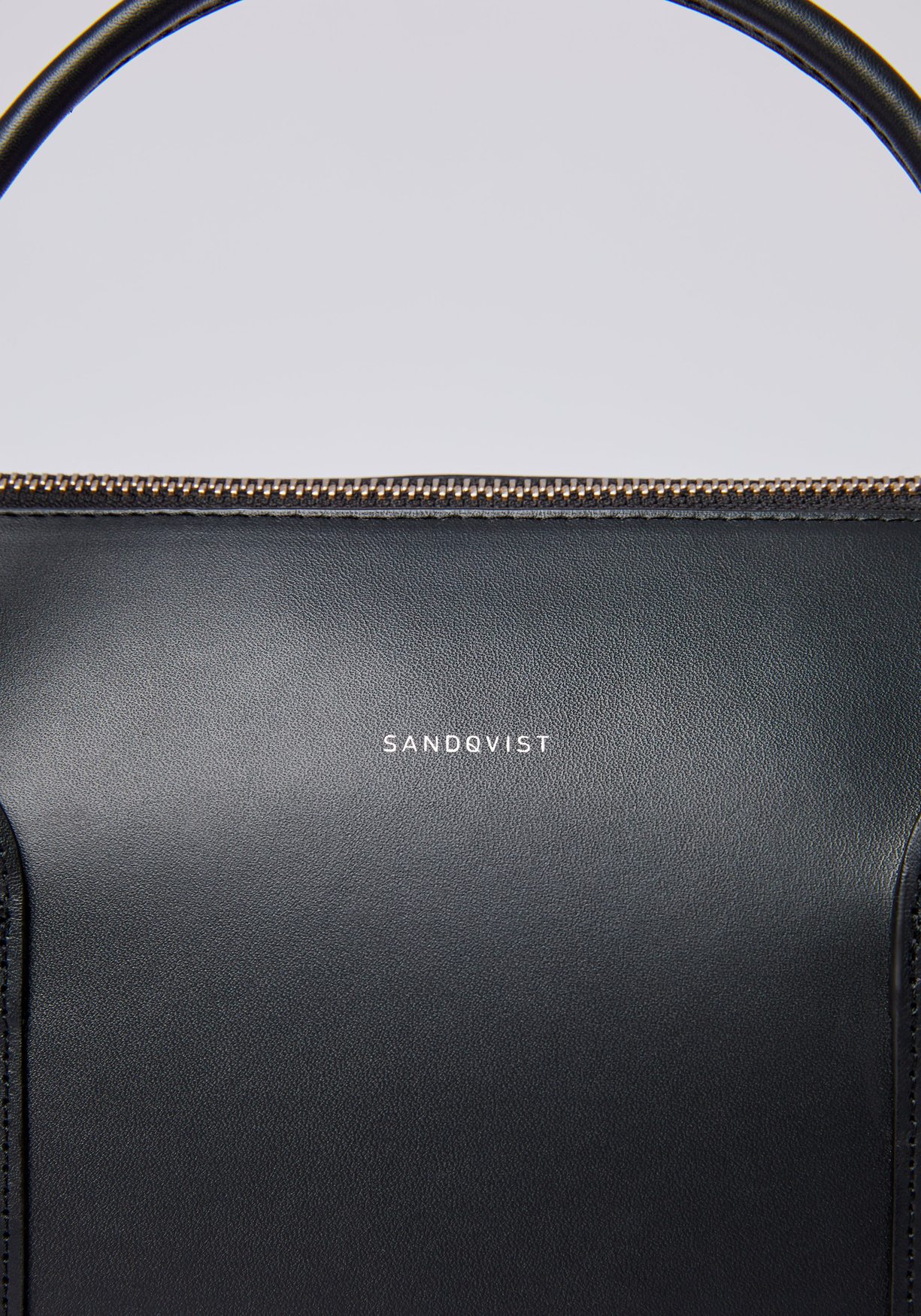 Sandqvist Schultertasche Alice Black