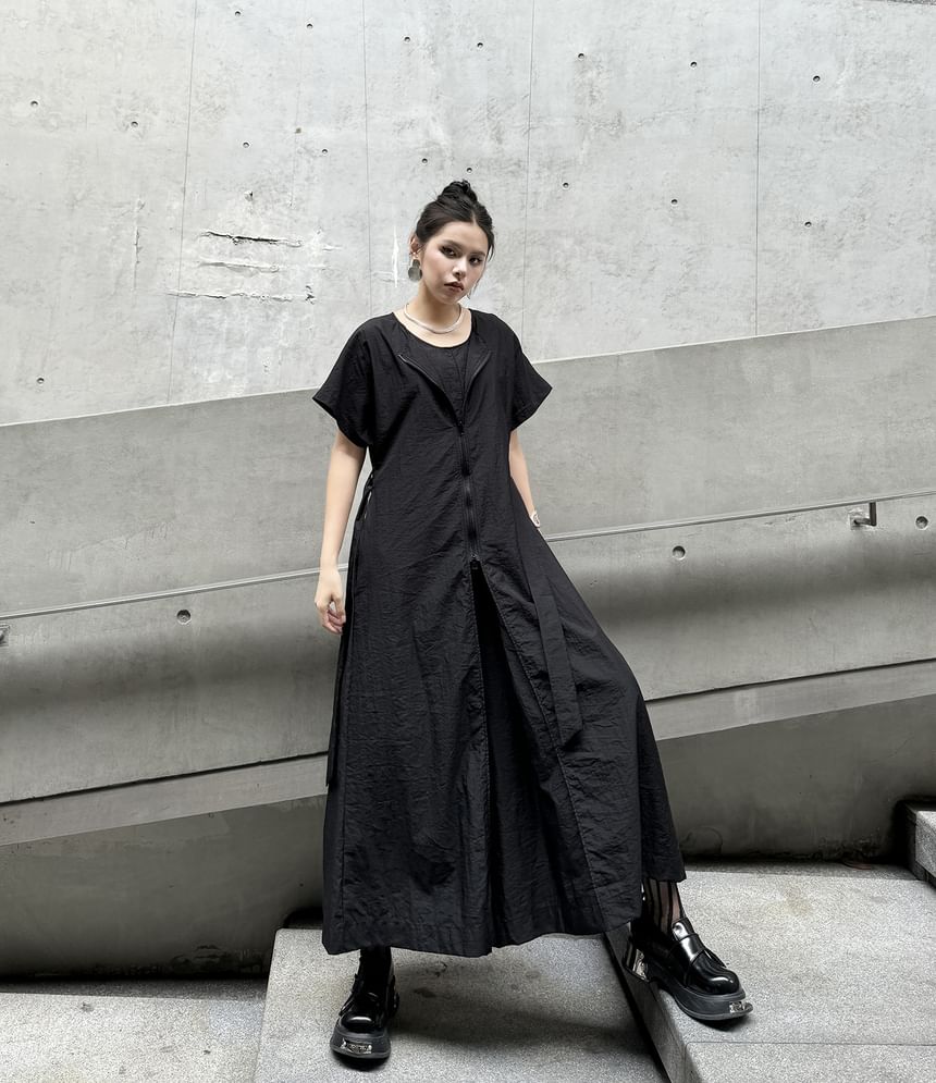 KUMI - Jumpsuit met korte mouwen en wijde pijpen