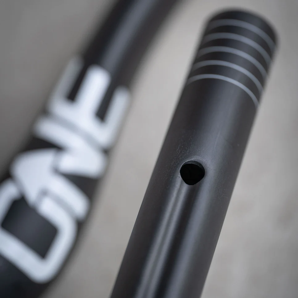 OneUp Carbon E-Bike Styr