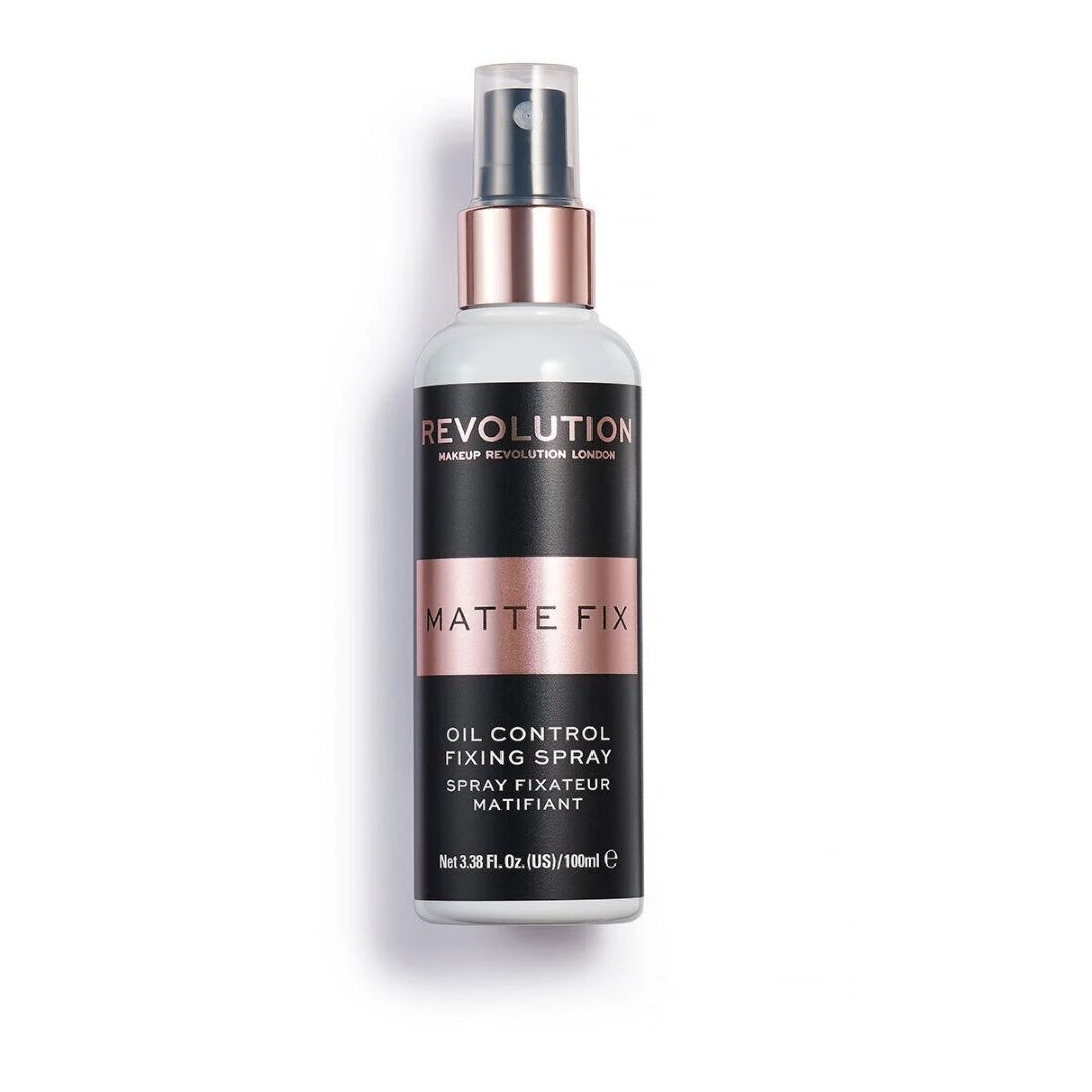 REVOLUTION  Professional Oil Control Fixing Spray - 100ml