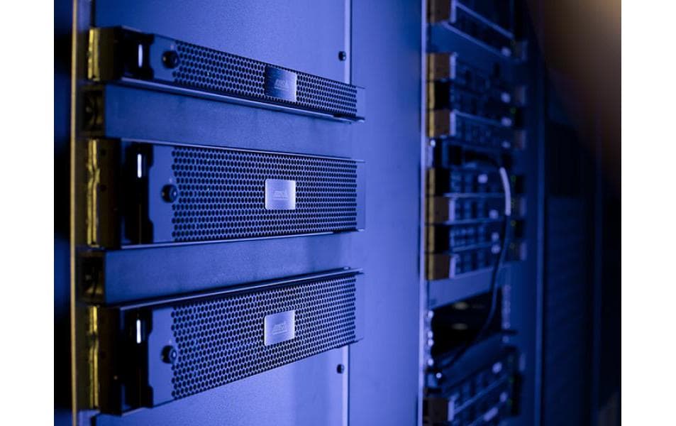 Netzwerkrekorder S1216 RACK 8 TB, 16 Kanal<br>Sofort einsatzbereiter Aufzeichnungsserver mit 16 Lizenzen für AXIS Camera Station VMS