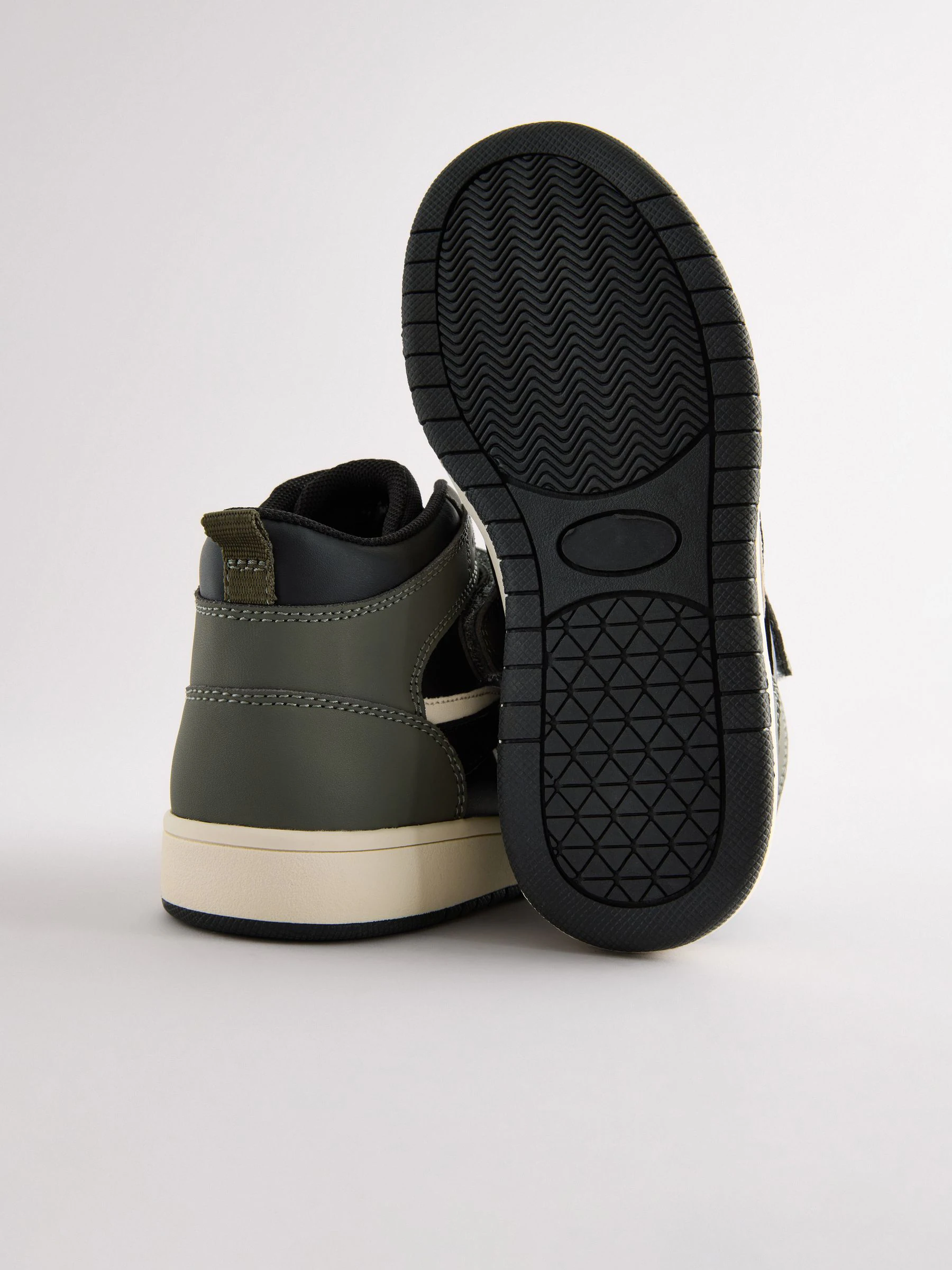 Kakigroen - Hoge sneakers met elastische veters