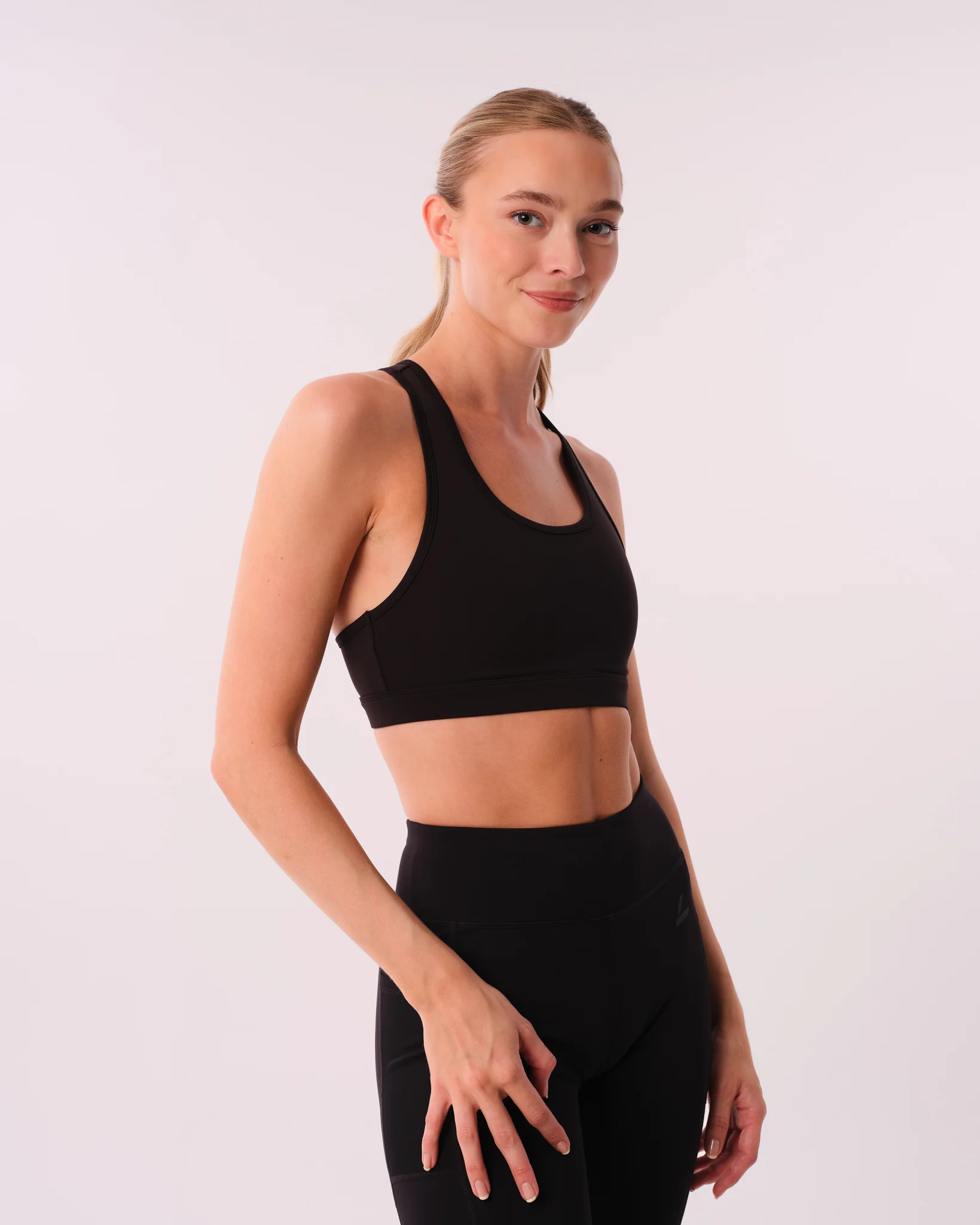 LEVITY Essential Medium Support Bra Black