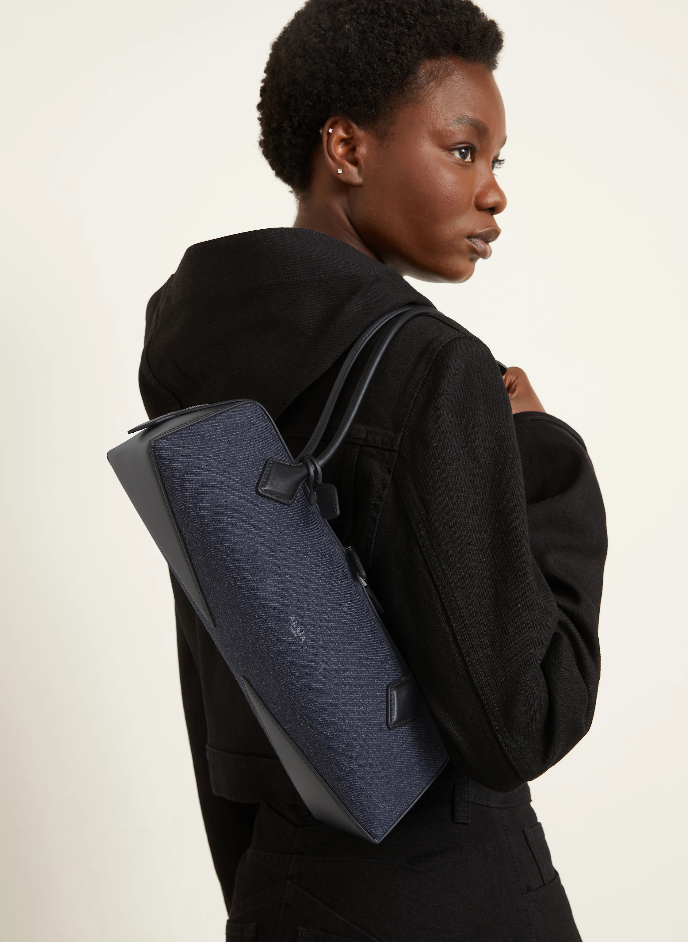 ALAÏA Schultertasche LE TECKEL