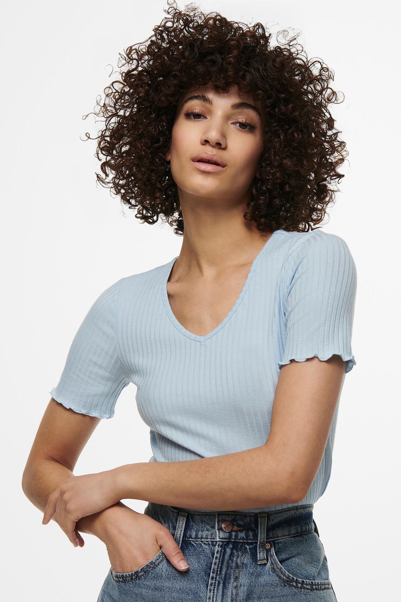 Blusa de manga curta com decote em V