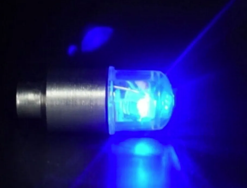 (2er Set) LED Ventilkappen Tuning Felgen Beleuchtung für Velo / Motorrad / Auto (inkl. LR54 Batterien) - Bunt