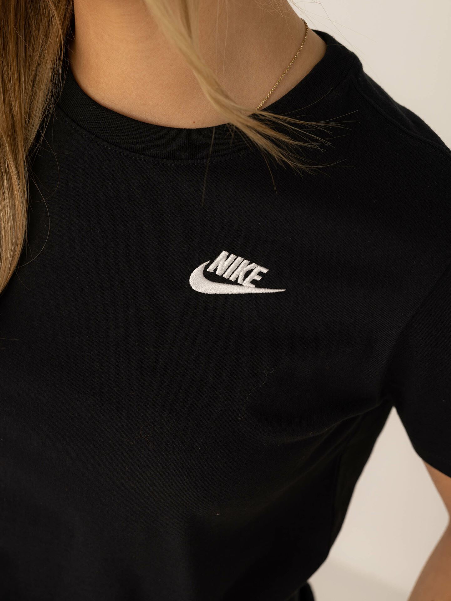 Sportswear Club Tee
