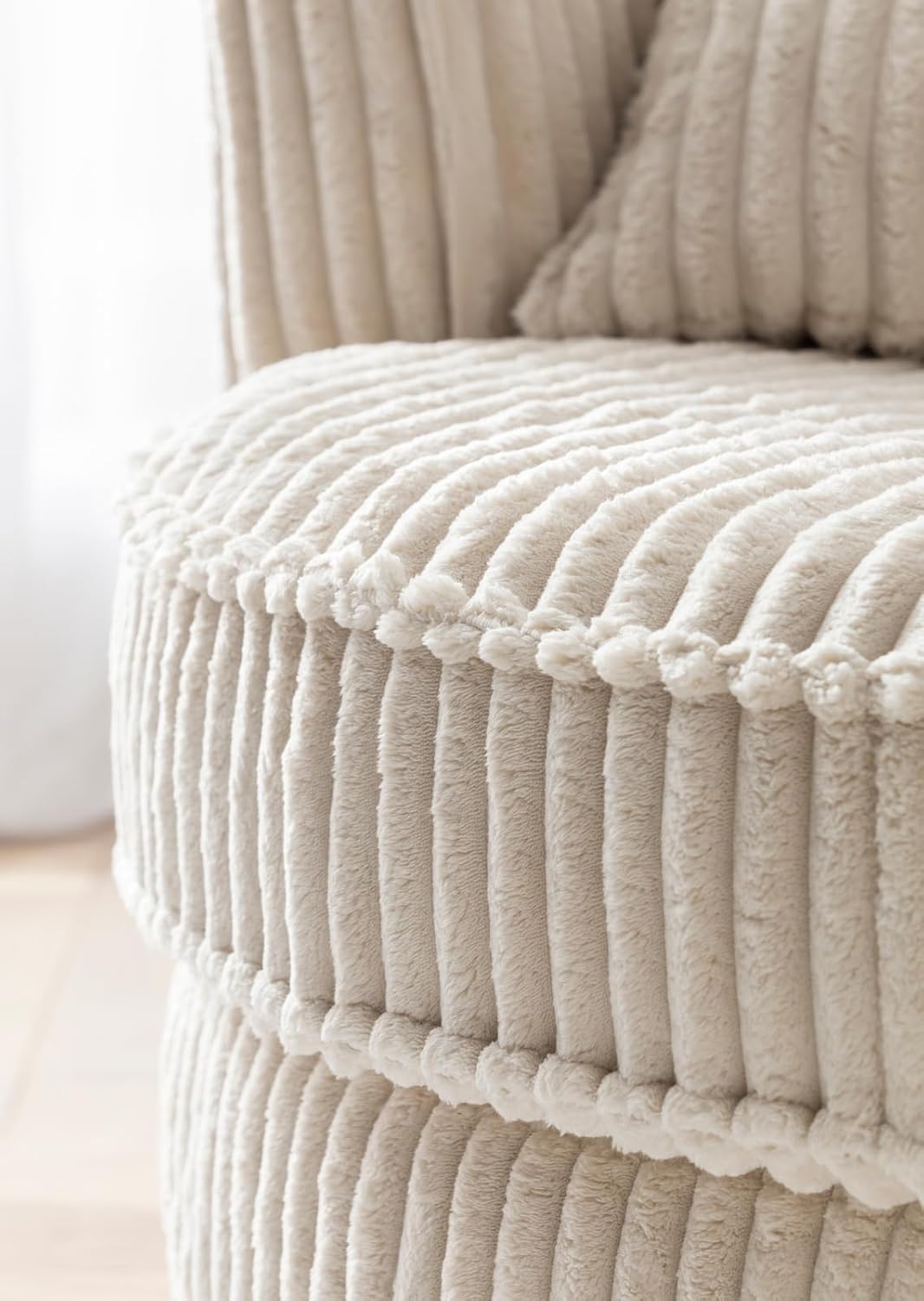 Sessel in beige/wollweiß Cord Stoff XL Drehsessel 360° drehbar inklusive 3 x Kissen Relaxsessel mit Fußhocker Comfy (Wollweiß, Mit Hocker)
