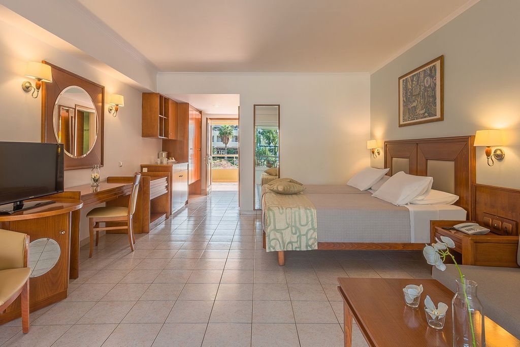 Kipriotis Maris Suites All Inclusive - Hotel