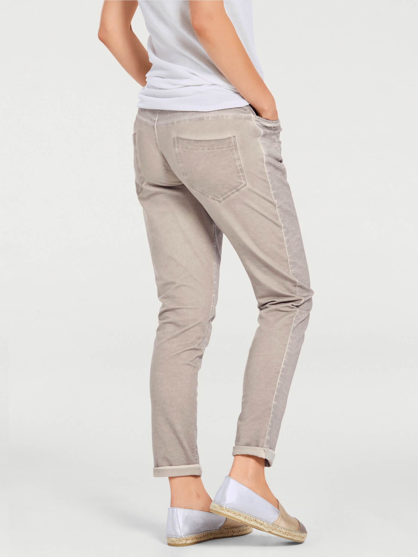 Pantalon coupe carotte