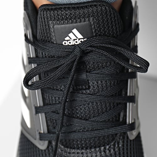 Baskets EQ19 Run GY4719 Core Black Cloud White Iron Metallic