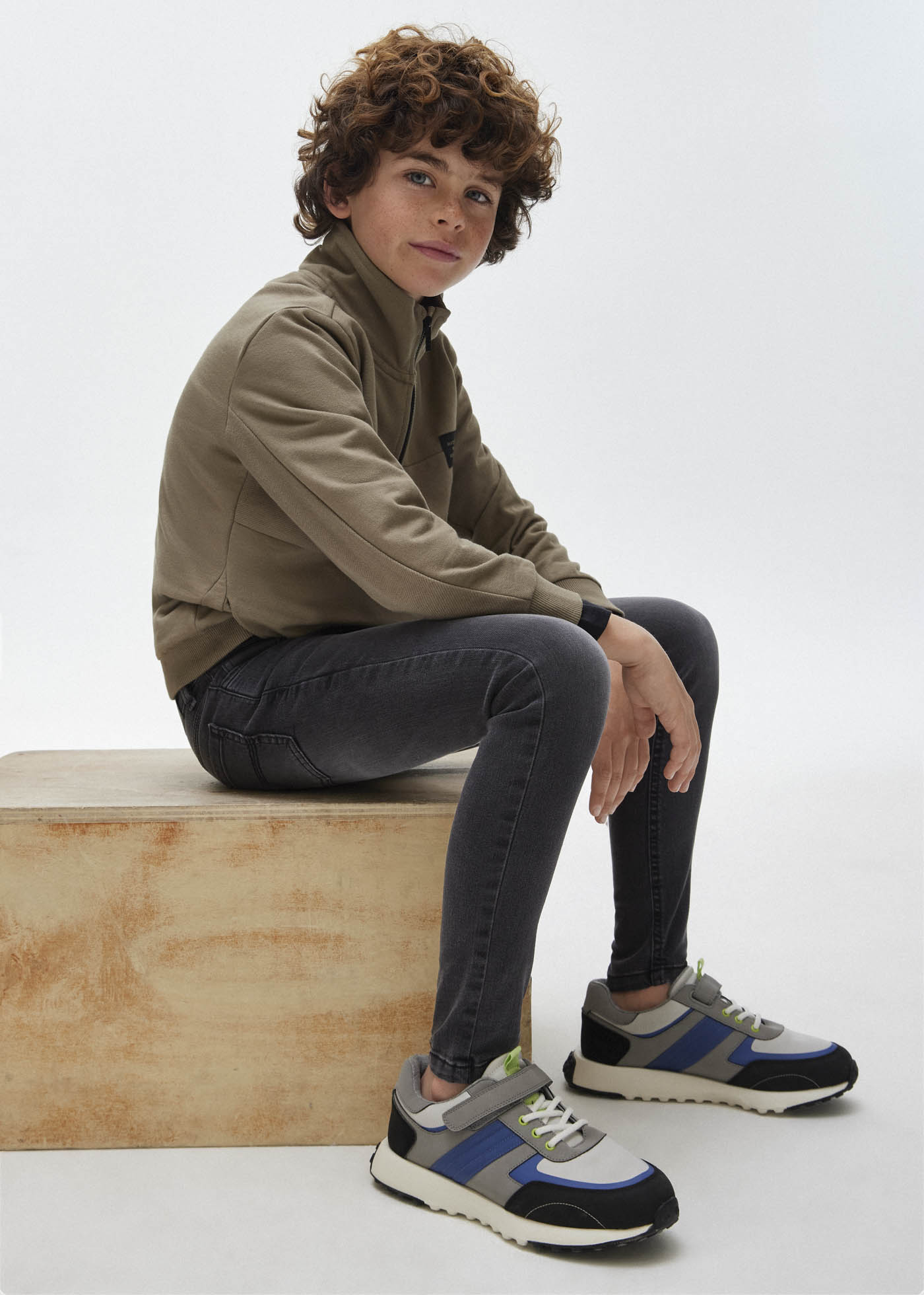 Calça jeans skinny de algodão da Better Cotton para meninos