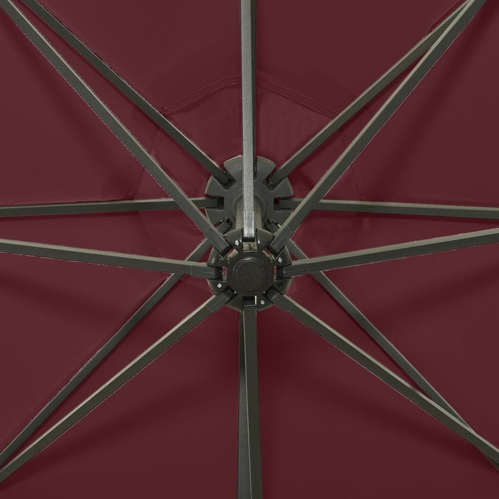 Parasol meuble de jardin déporté avec mât et lumières led rouge 300 cm bordeaux