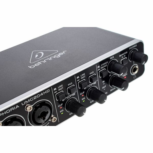 Behringer U-Phoria UMC204HD