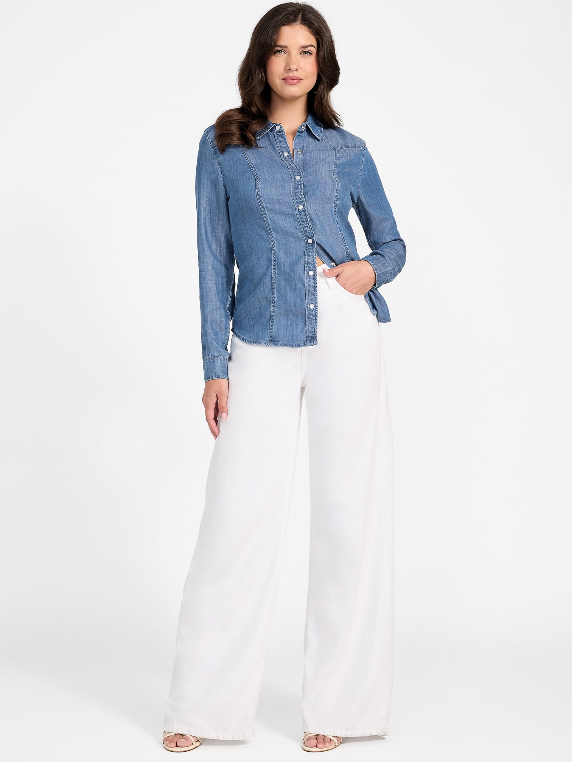 Camisa clássica de estilo western em jeans