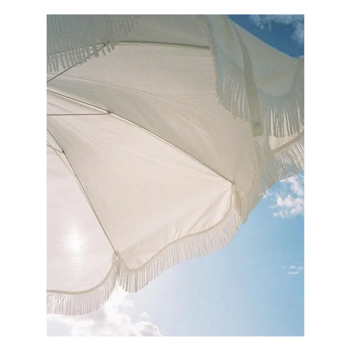 Business & Pleasure Co. Parasol frangé Holiday | Blanc