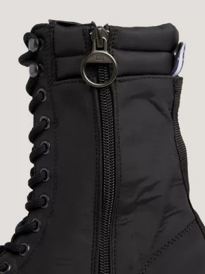 Botas robustas com cadarço e colarinho acolchoado