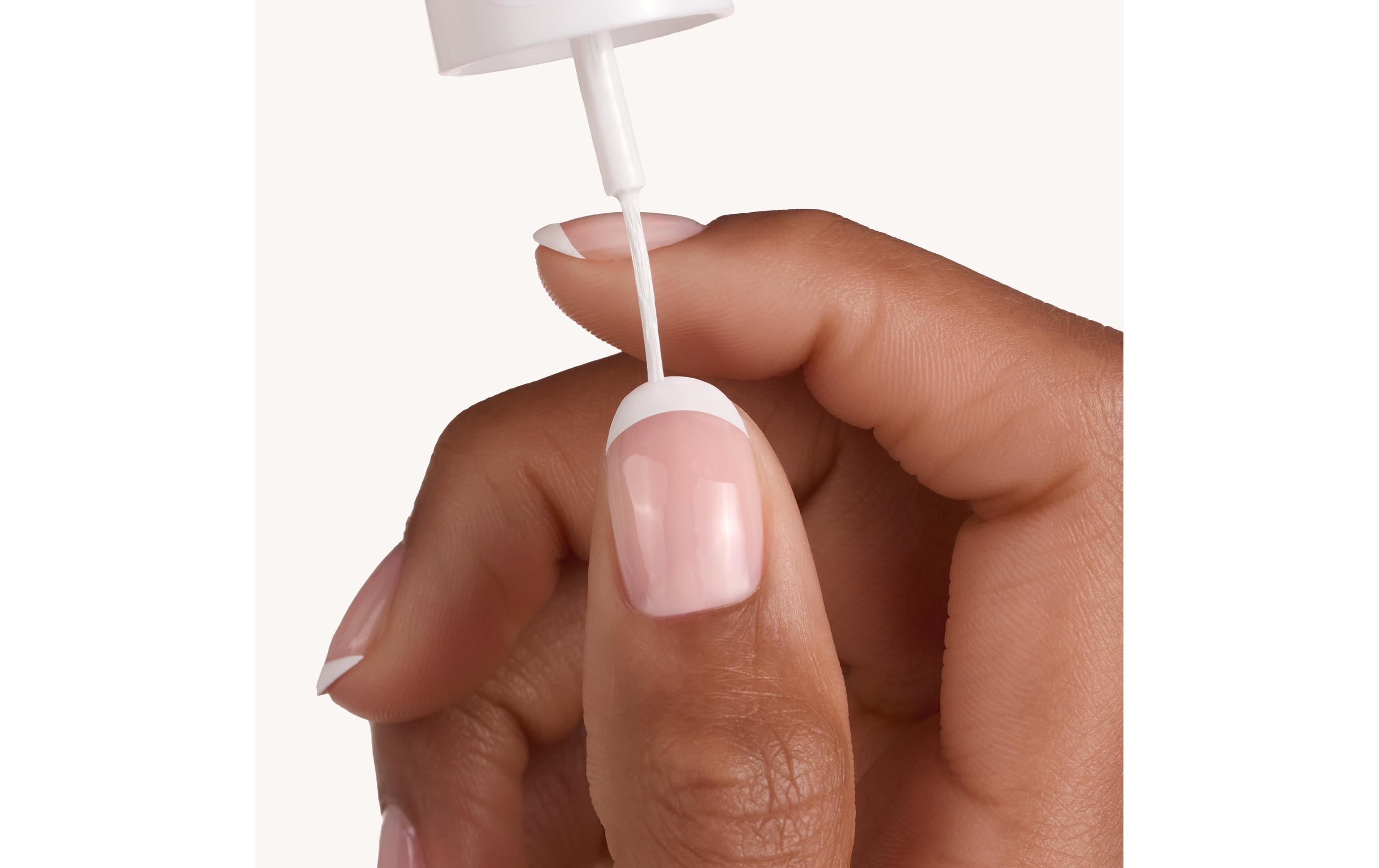 Tip Painter French Manicure 01 You're so fineTip Painter für präzises Auftragen von weissen Nagelspitzen