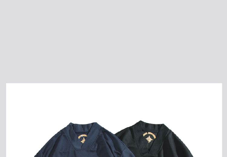 Yelmenor - T-shirt met korte mouwen, V-hals en letters