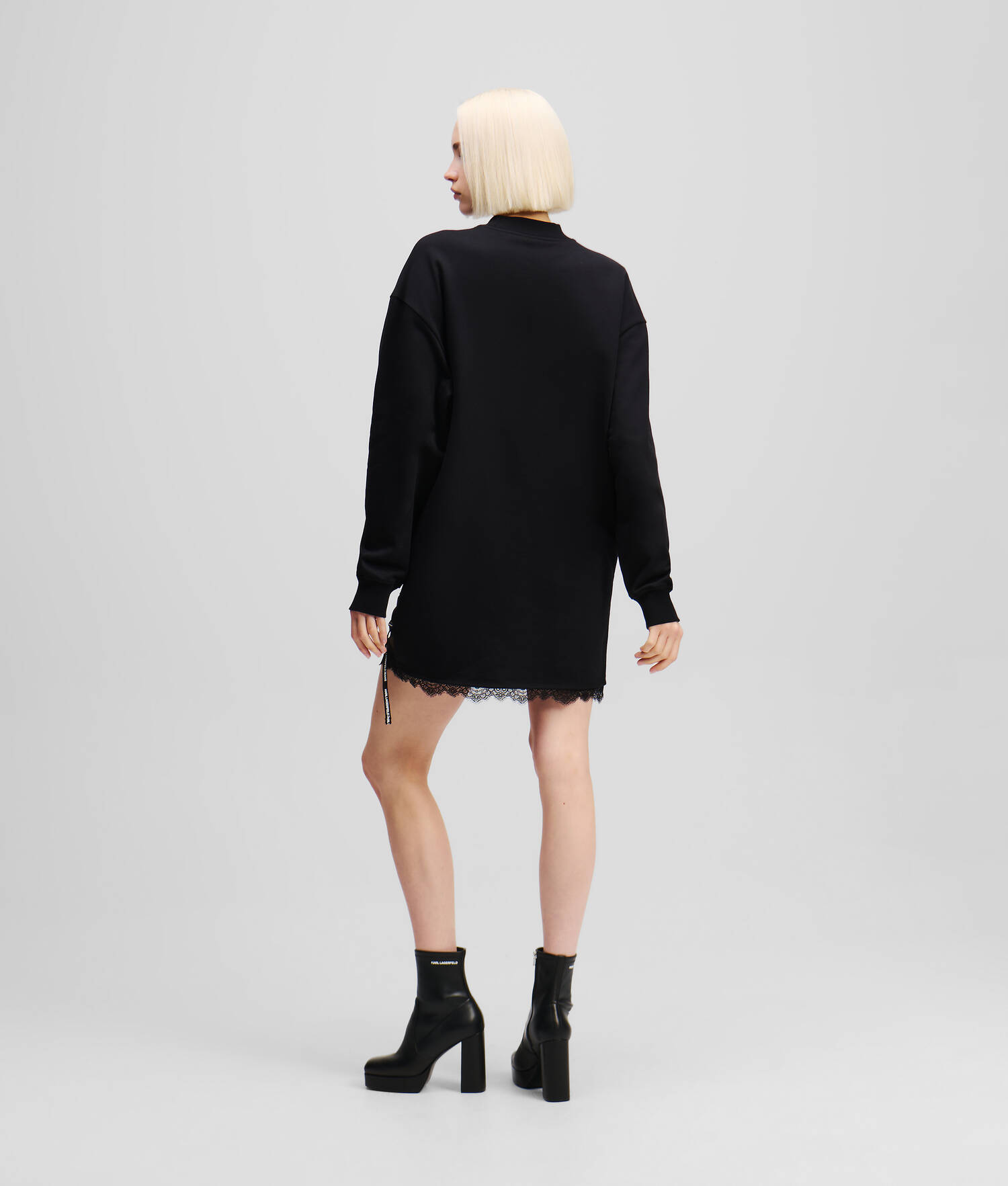 ROBE SWEAT AVEC DÉTAILS EN DENTELLE