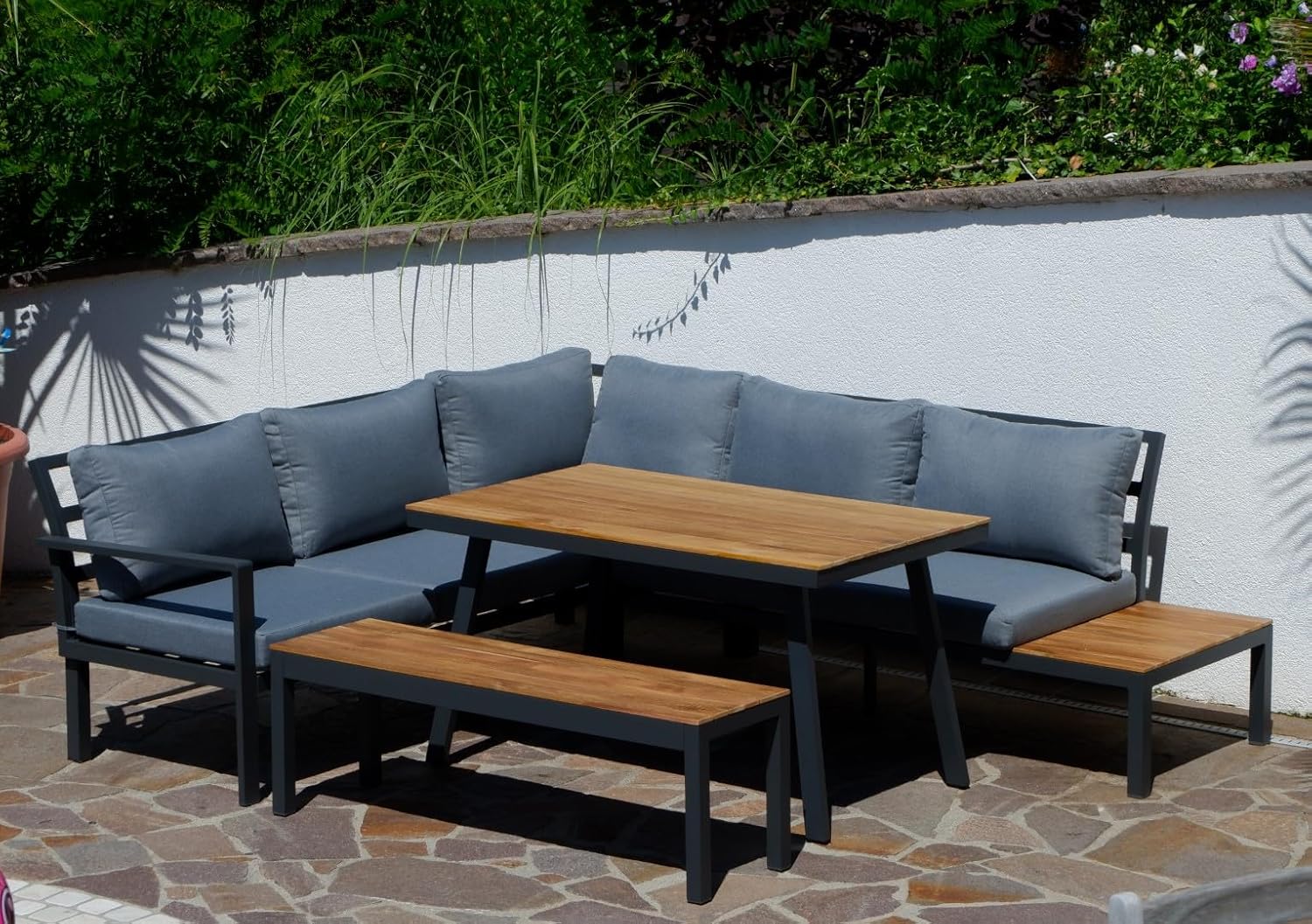 ALEOS. Gartenlounge Lounge Set aus Aluminium und echt Teakholz inklusive Bank Loungeecke Loungegarnitur Sitzgruppe Sofagarnitur Esstischlounge Brasilia grau anthrazit mit bequemen Kissen