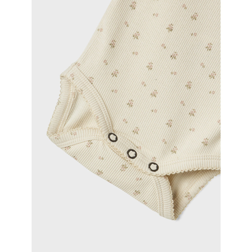 Køb Lil'Atelier Turtledove Flower Gago Slim Body Noos