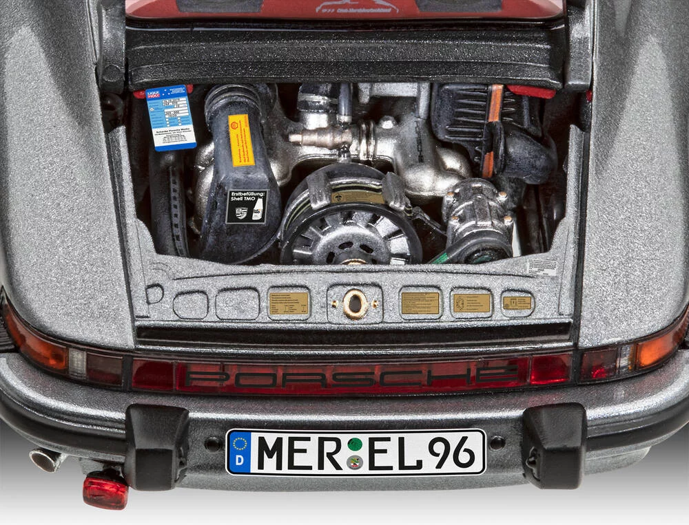 MAQUETTE - MODEL SET PORSCHE 911 CARRERA 3.2 COUPE (G-MODEL) - 1\/24