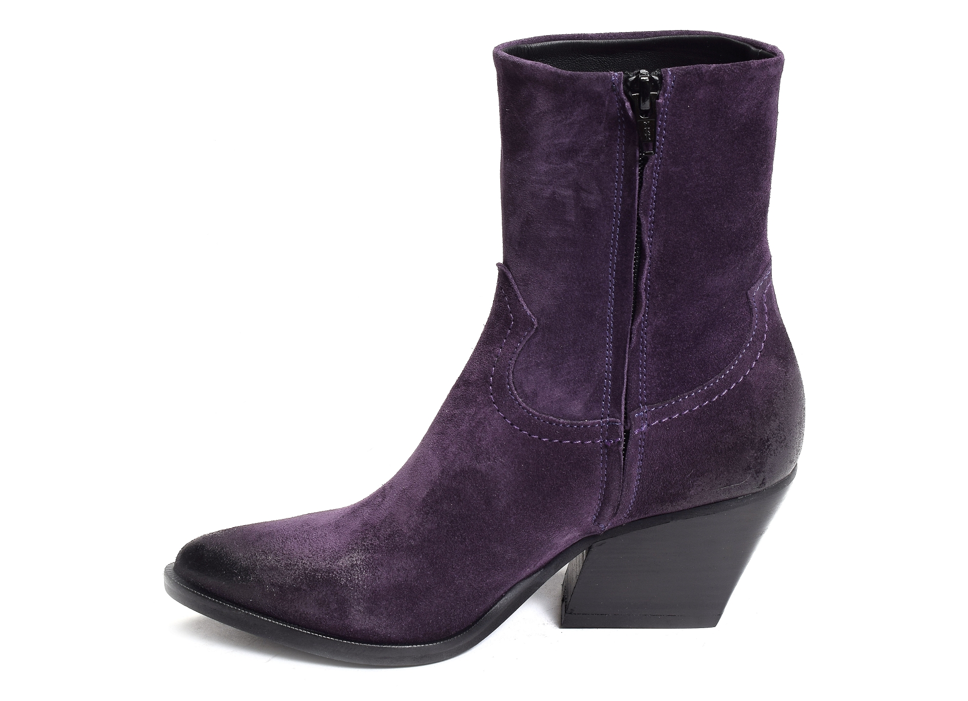 E702 violet