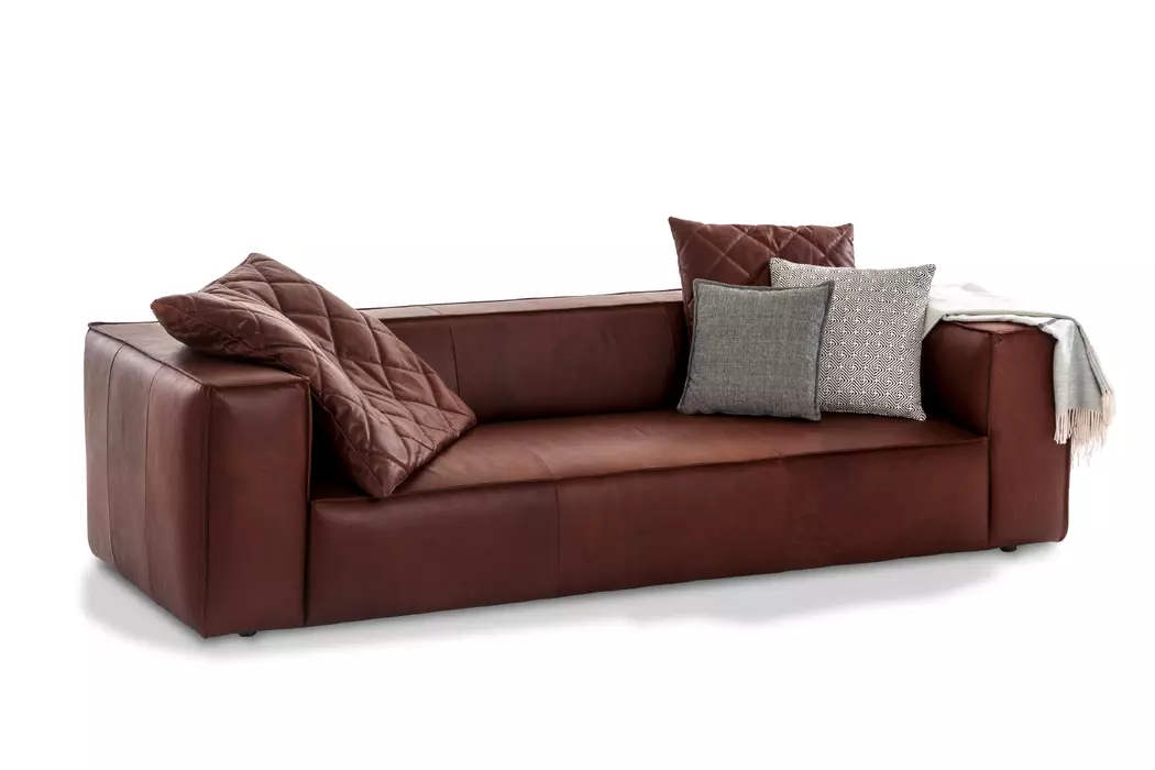 Sofa 18050 around-the-block