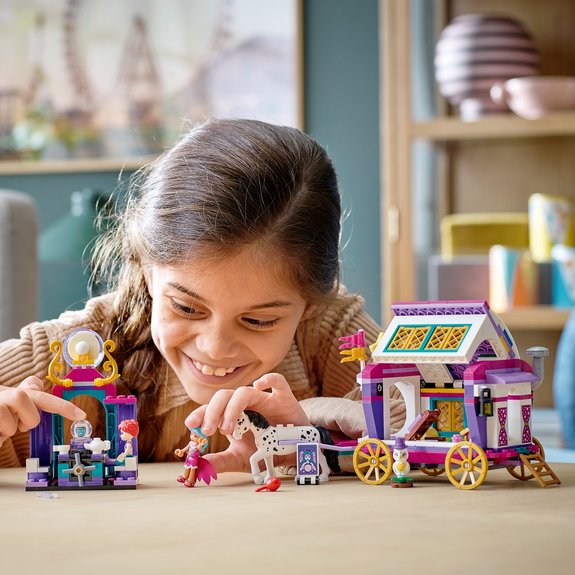 La roulotte magique LEGO Friends 41688