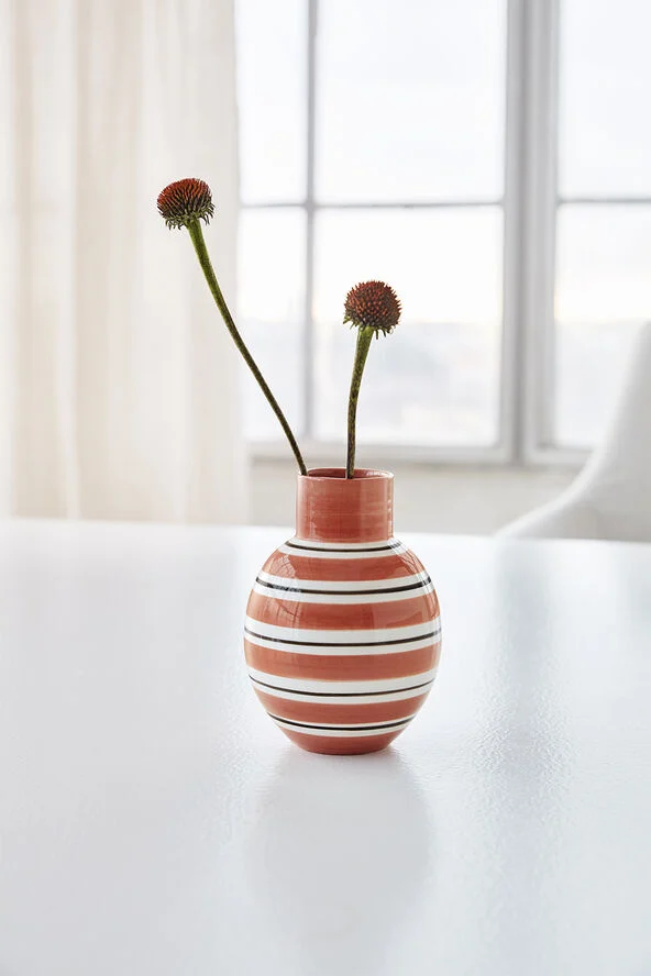 Holmegaard Omaggio Nuovo Vase H14,5 terracotta Rød