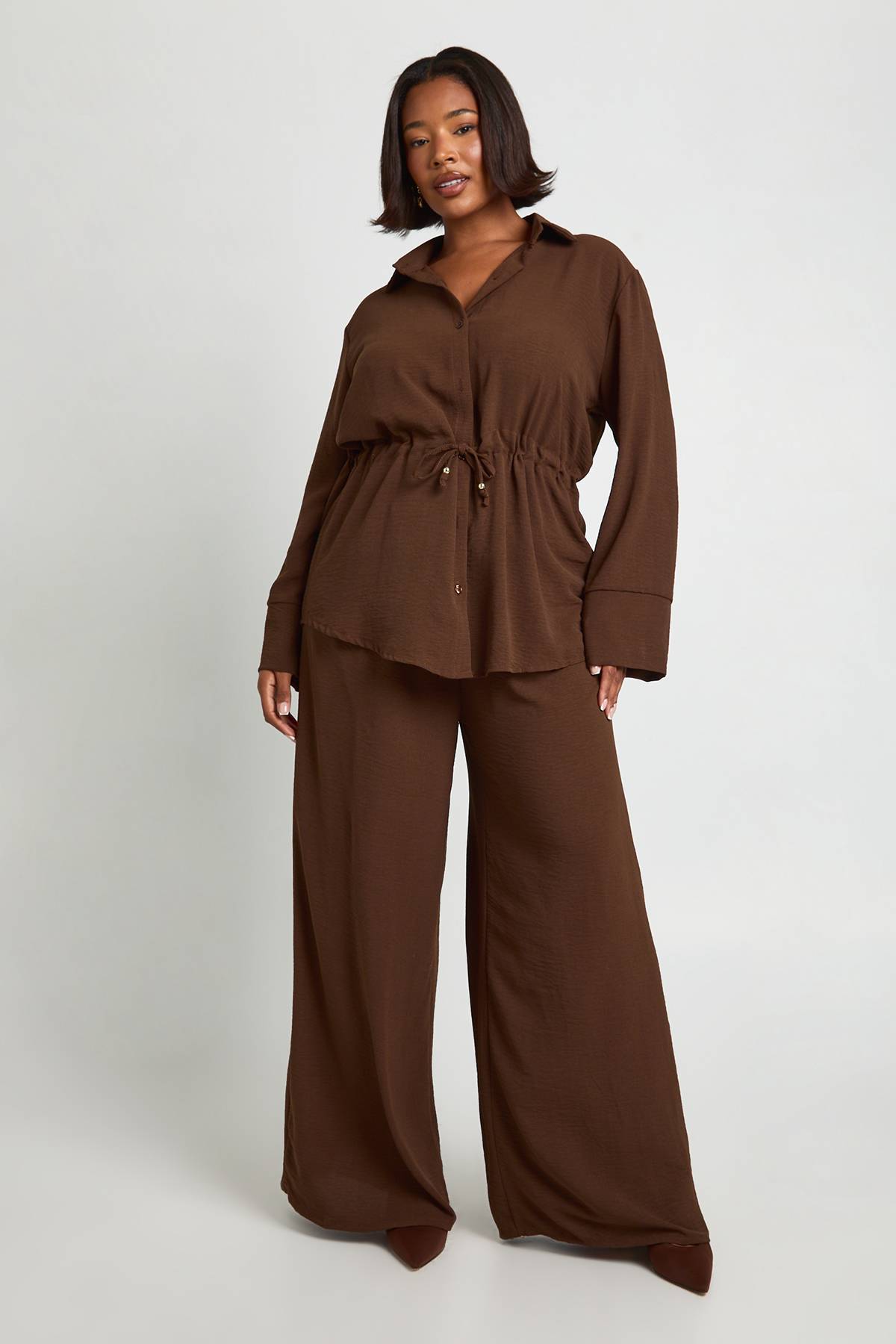 boohoo Plus Chemise en tissu à nouer à la taille & Pantalon coordonné