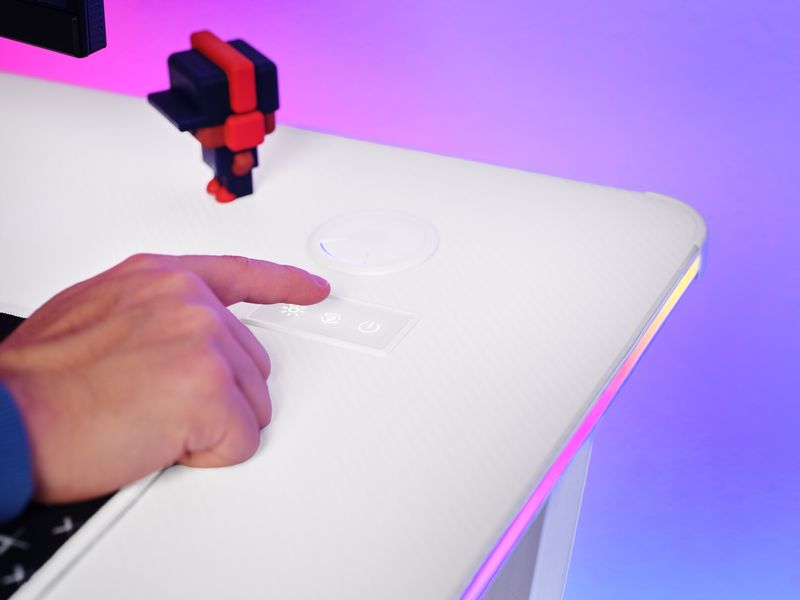 Trust Gaming Tisch GXT 709W Luminus RGB Weiss Gaming-Tisch mit RGB-Beleuchtung