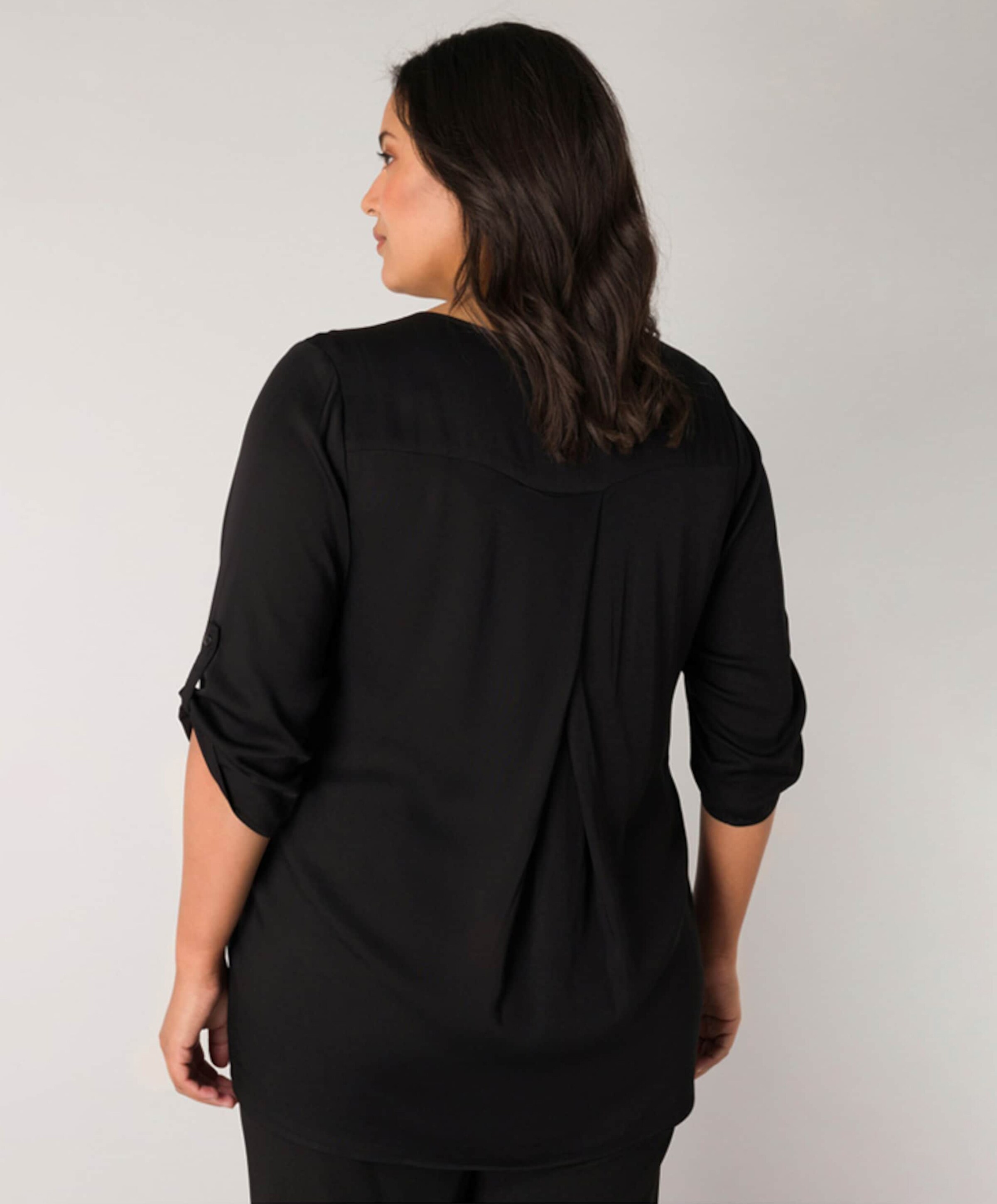 Base Level Curvy Dames blouse zwart