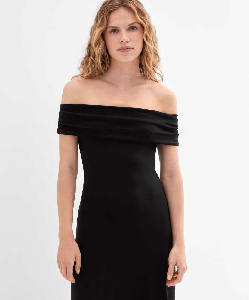 Vestido ombro a ombro
