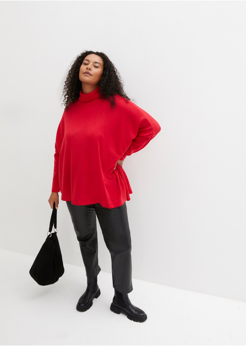 Pull-poncho oversize de coupe asymétrique