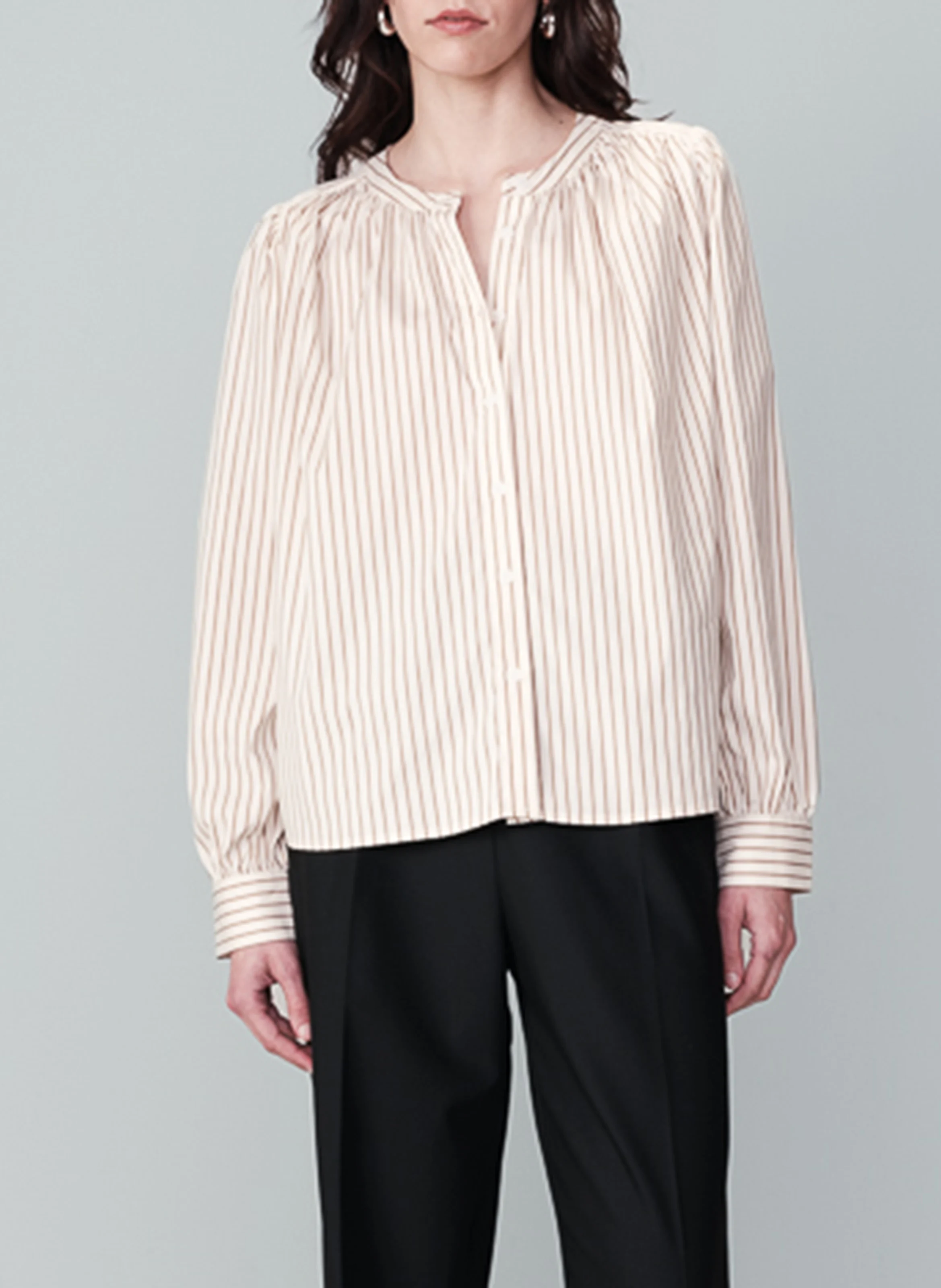 NOREEN - Chemise ample rayée en coton mélangé | Beige