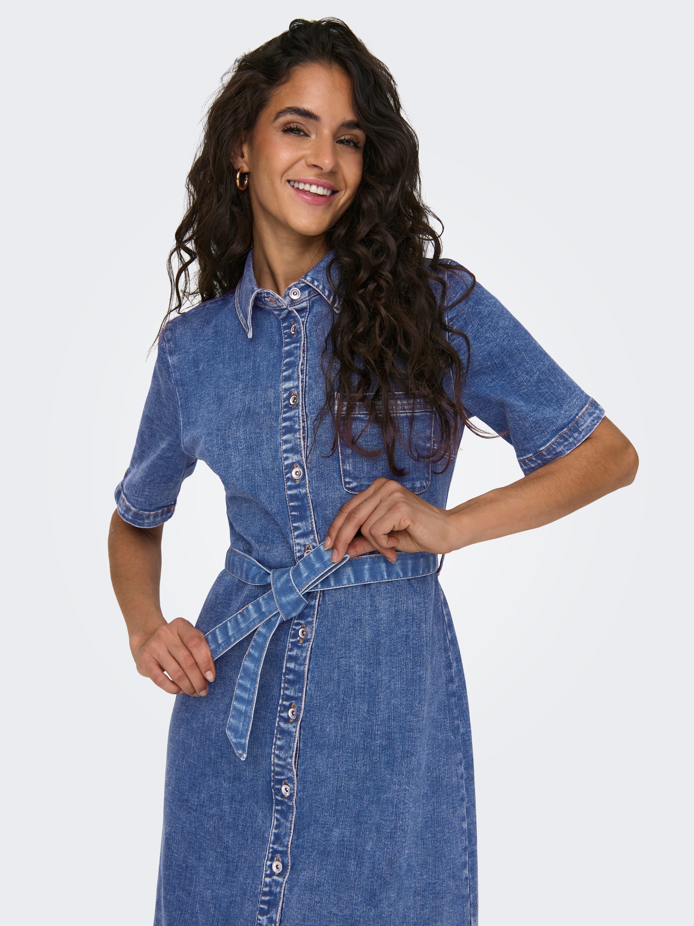 ONLY Jeanskleid »ONLLANA SS LONG DRESS DNM REA258 NOOS« Brusttasche