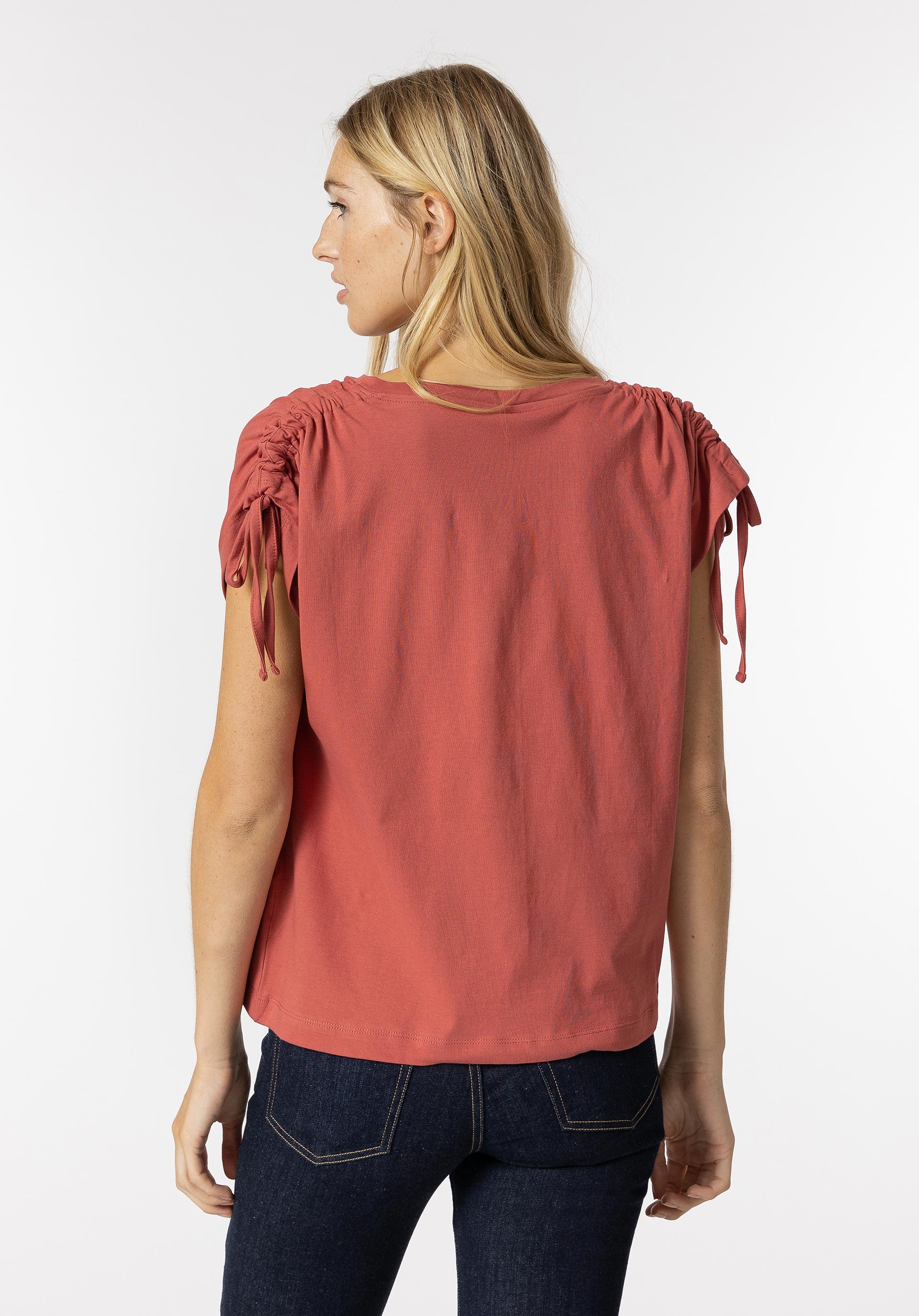 T-shirt com Franzido nas Mangas