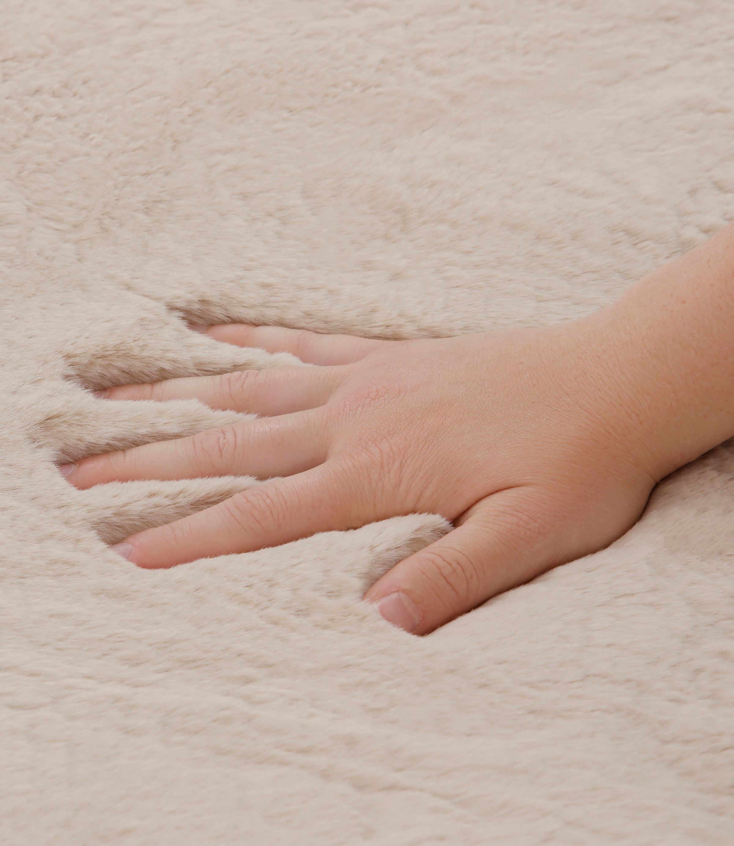 my home Fellteppich »Rabbit, Kunstfell, Kaninchenfell-Haptik, Microfaser,« rund 42 mm Höhe besonders hoch und flauschig, Wohnzimmer, Schlafzimmer, Kinderzimmer