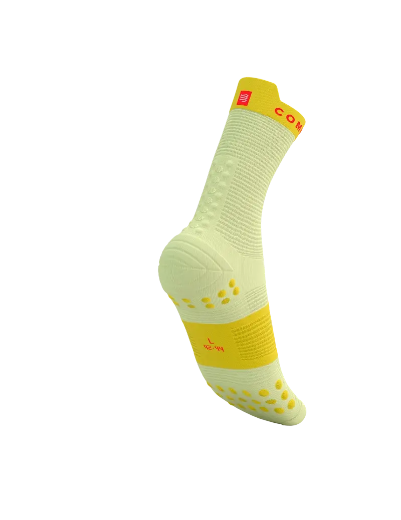 Compressport Pro Racing v4.0 Run High Compressiesokken Geel/Fluo Rood