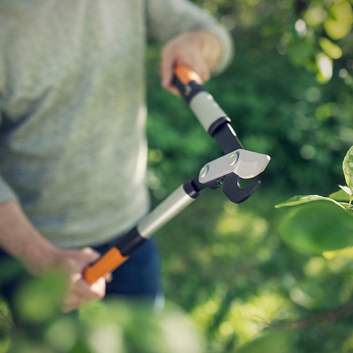 Coupe-branches Fiskars PowerGear™ X M LX94 à crémaillère et à lame franche