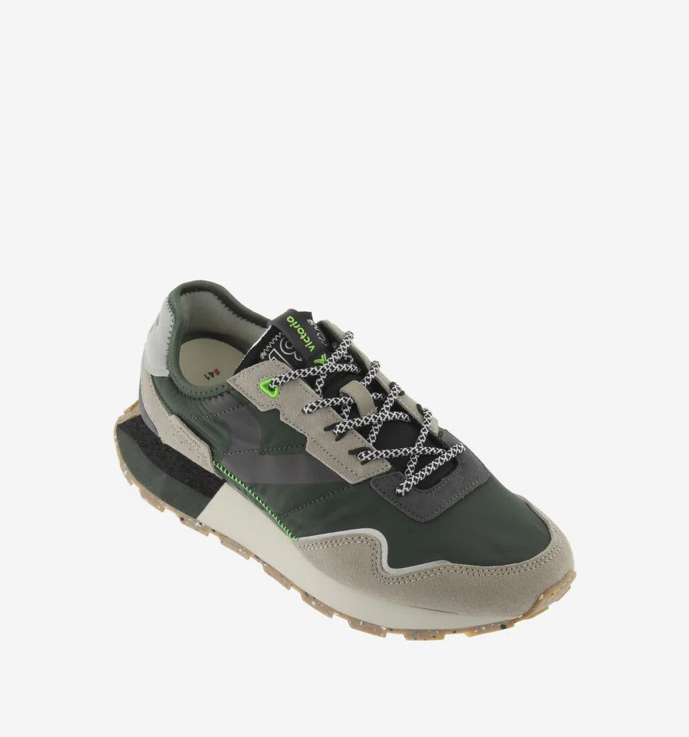 WING SPORT Chaussures de sport pour hommes à semelles recyclées BOTELLA