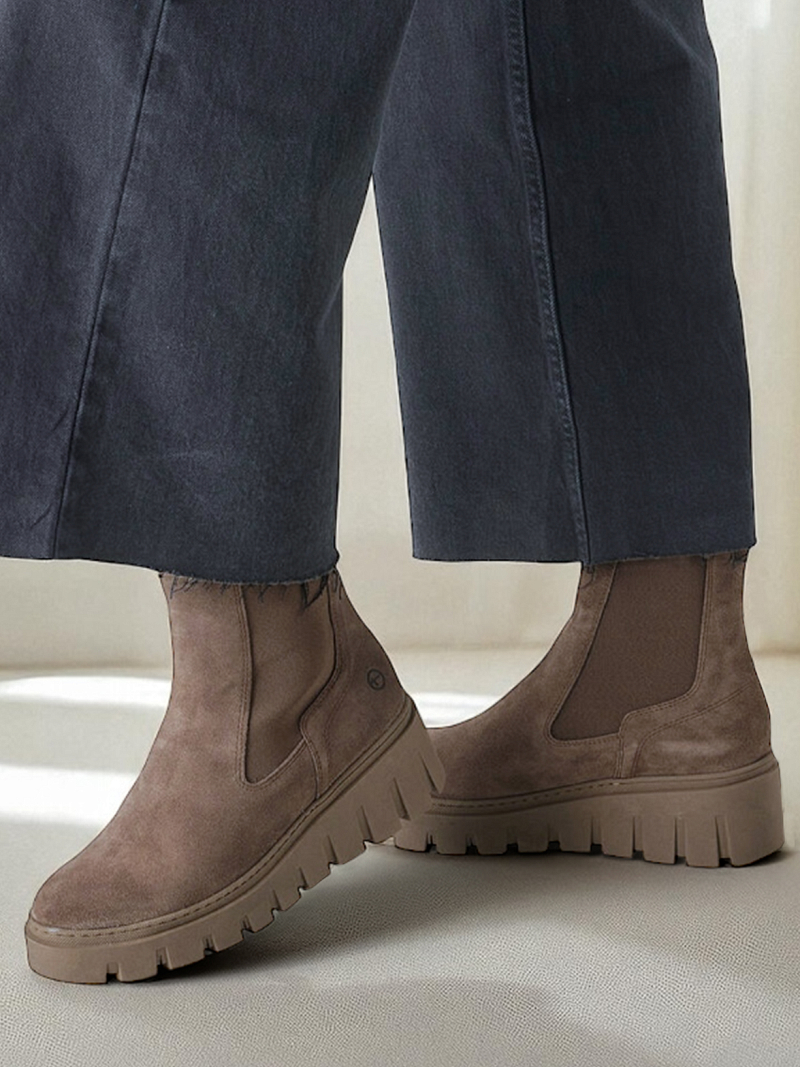 Tamaris Brown Leather Wedge Chelsea