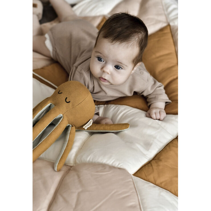 Fabelab Rattle - Octopus - Ochre / Beach Grass Ochre