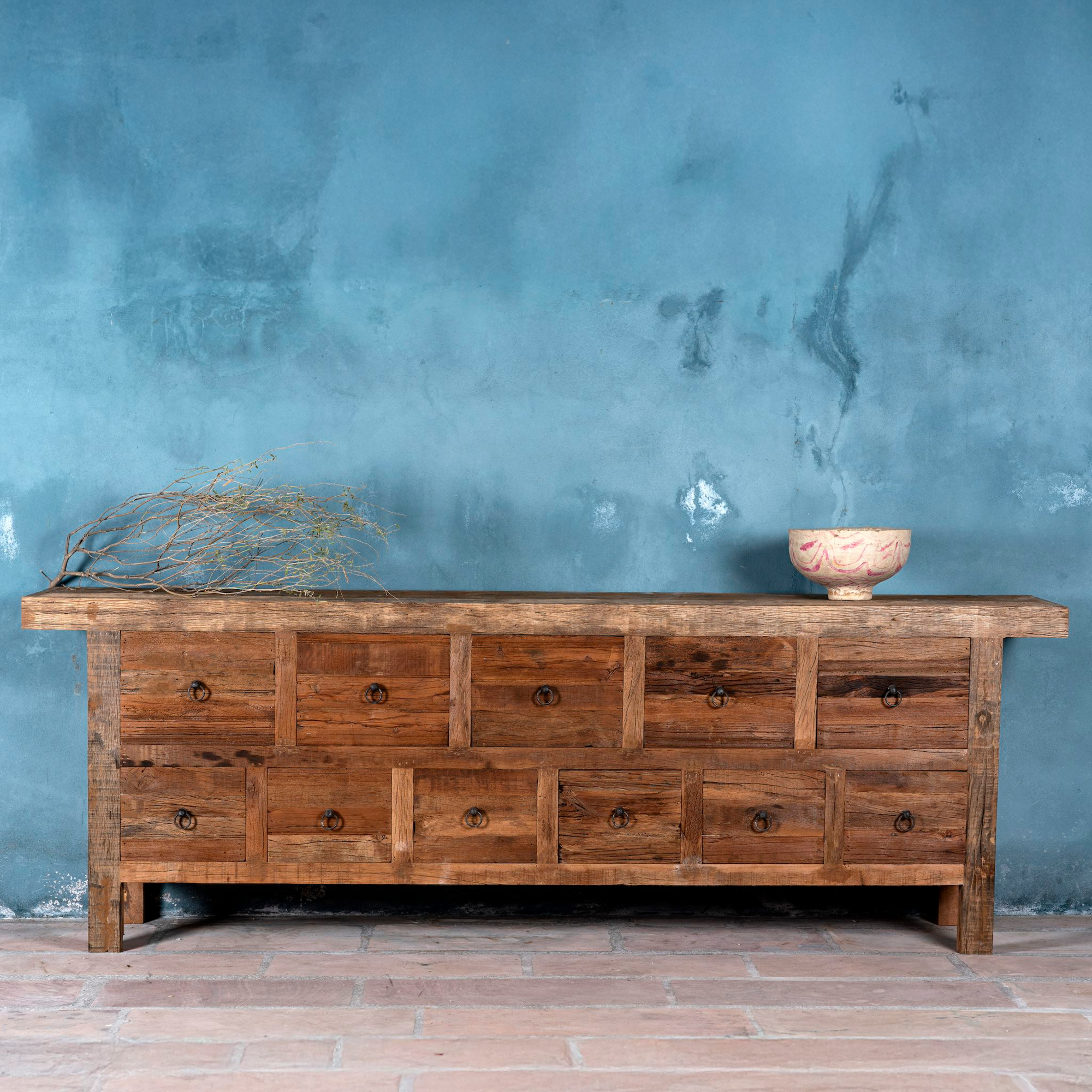 Sidetable Dhwani #1