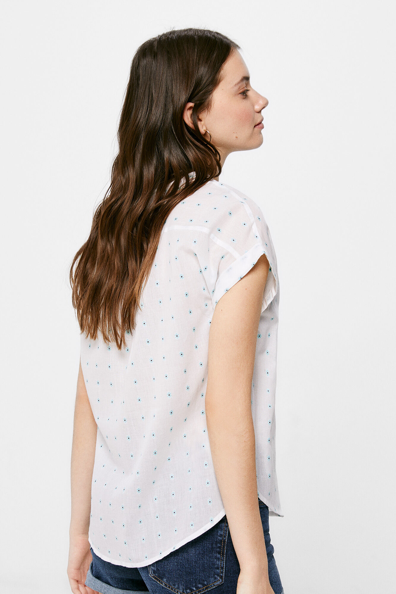 Blusa de algodão com gola alta e mangas compridas - amarela